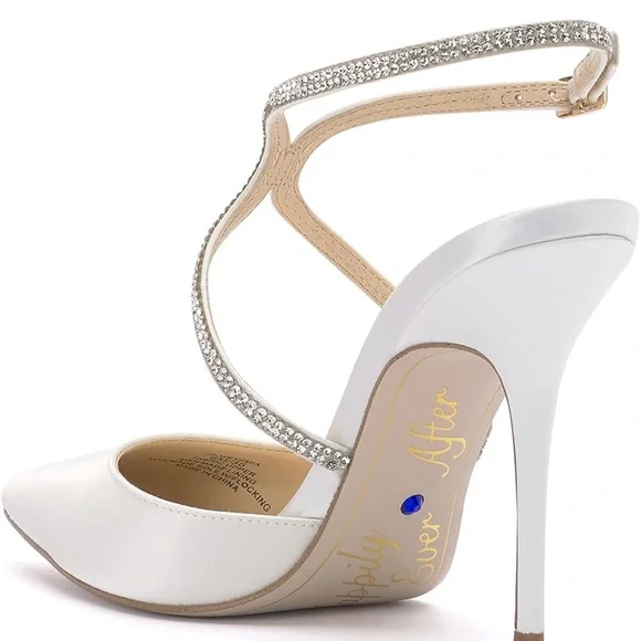 Jessica Simpson Weyemia Pointed Toe Pump - Picture 2 of 6
